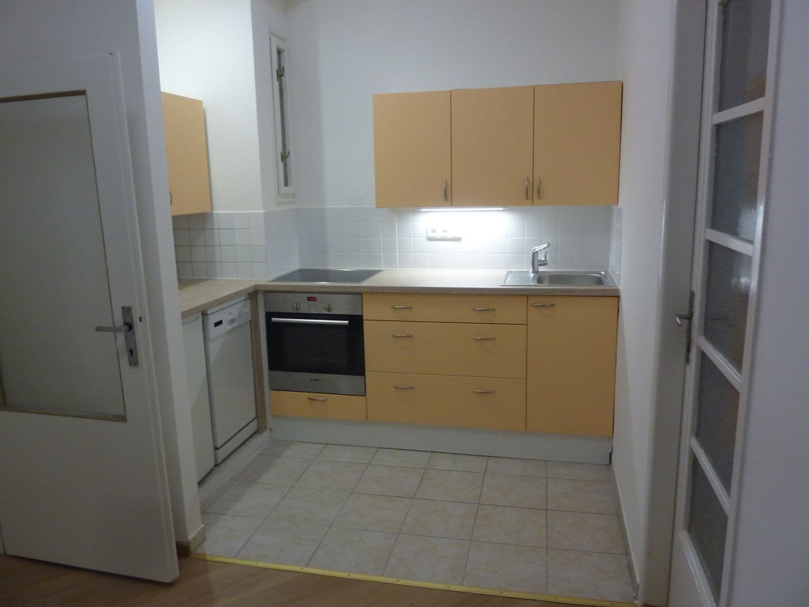 Prenájom bytu 2-izbový 60 m², Vlkova, Praha, Praha Prenájom bytu 2-izbový 60 m², Vlkova, Praha, Praha