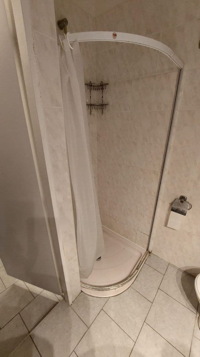 Prenájom bytu 1-izbový 21 m², Koulova, Praha, Praha Prenájom bytu 1-izbový 21 m², Koulova, Praha, Praha