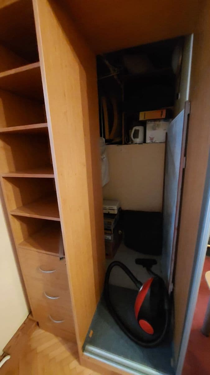 Prenájom bytu 1-izbový 21 m², Koulova, Praha, Praha Prenájom bytu 1-izbový 21 m², Koulova, Praha, Praha