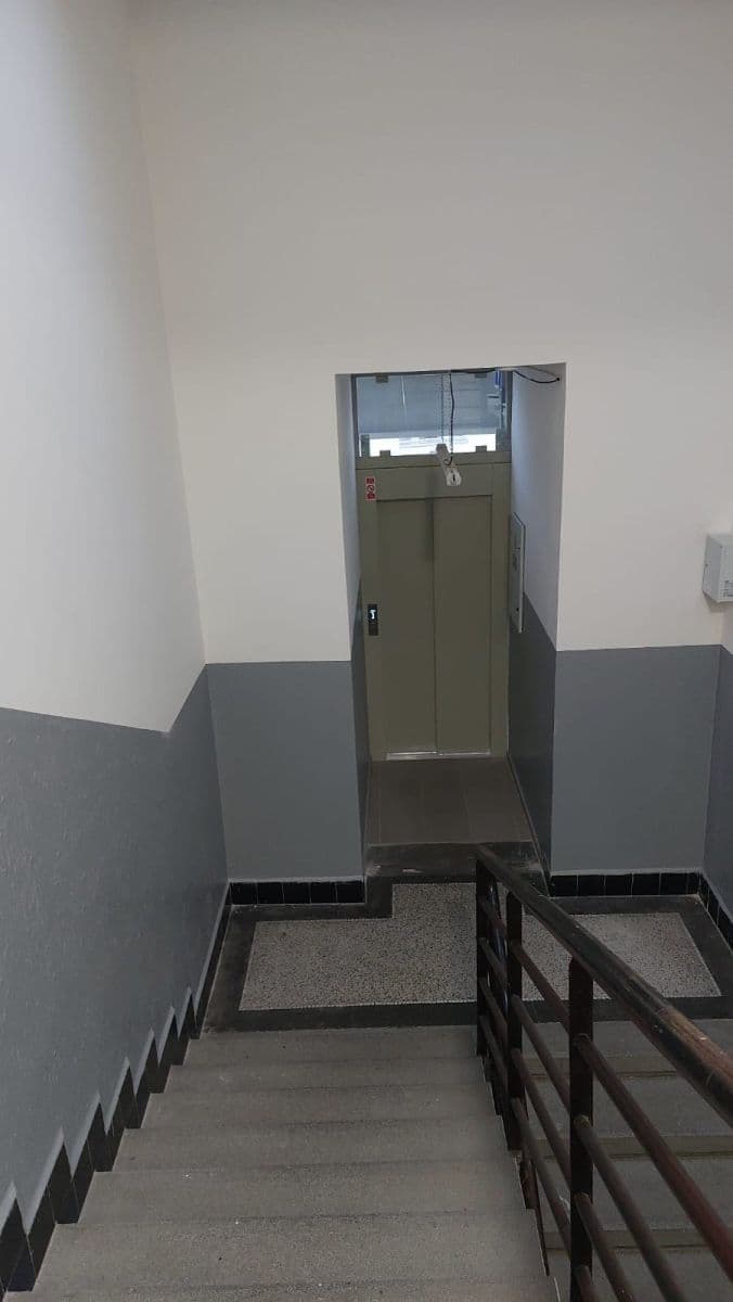 Prenájom bytu 1-izbový 21 m², Koulova, Praha, Praha Prenájom bytu 1-izbový 21 m², Koulova, Praha, Praha