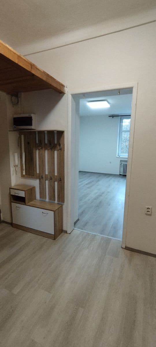 Prenájom bytu 2-izbový 67 m², Obora, Vlašim, Středočeský kraj Prenájom bytu 2-izbový 67 m², Obora, Vlašim, Středočeský kraj