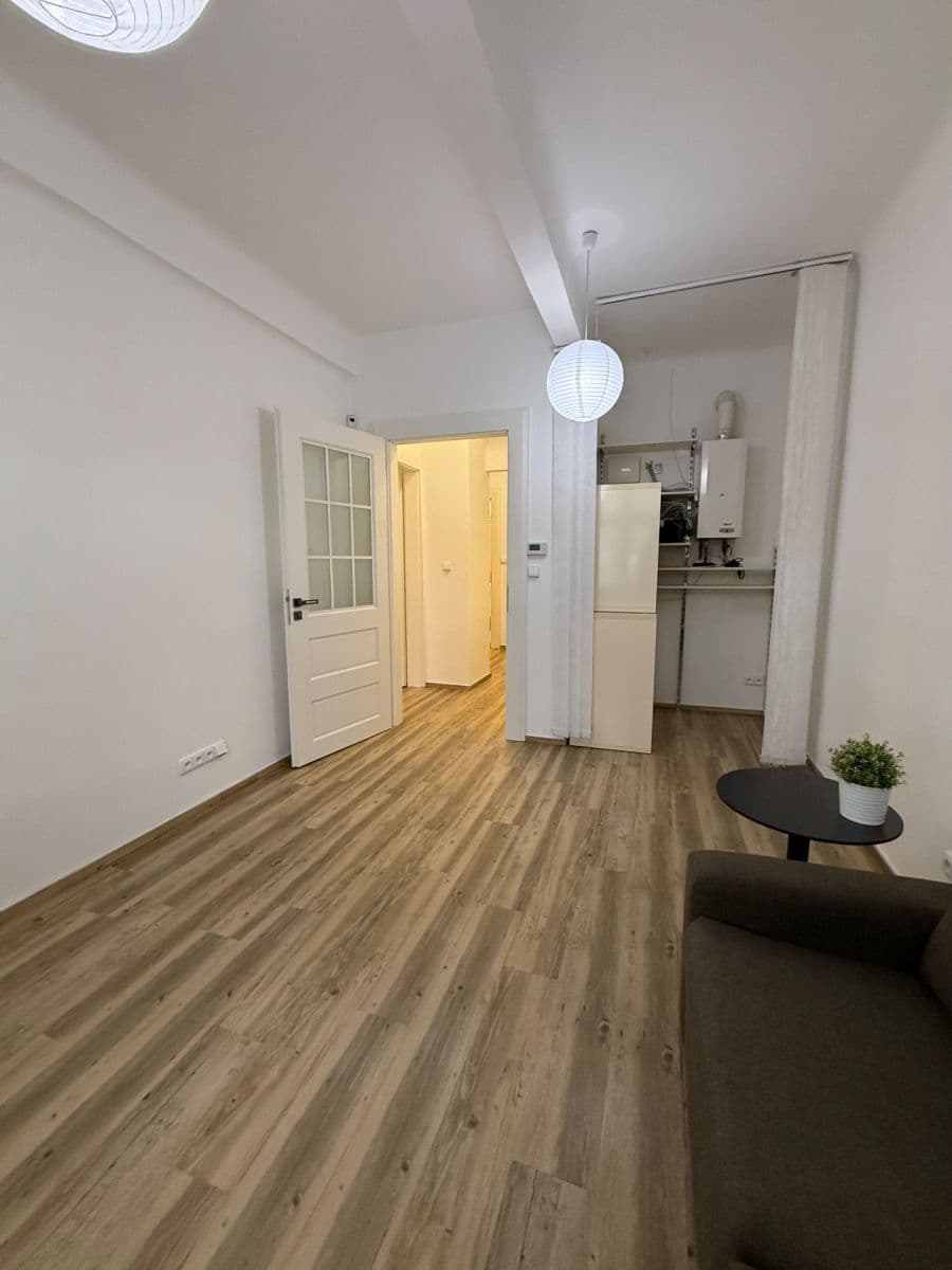 Prenájom bytu 2-izbový 47 m², Na Folimance, Praha, Praha Prenájom bytu 2-izbový 47 m², Na Folimance, Praha, Praha