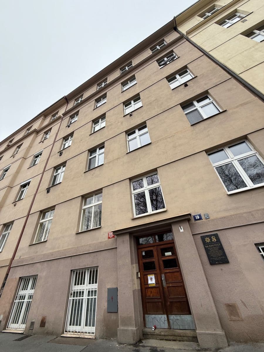 Prenájom bytu 2-izbový 47 m², Na Folimance, Praha, Praha Prenájom bytu 2-izbový 47 m², Na Folimance, Praha, Praha