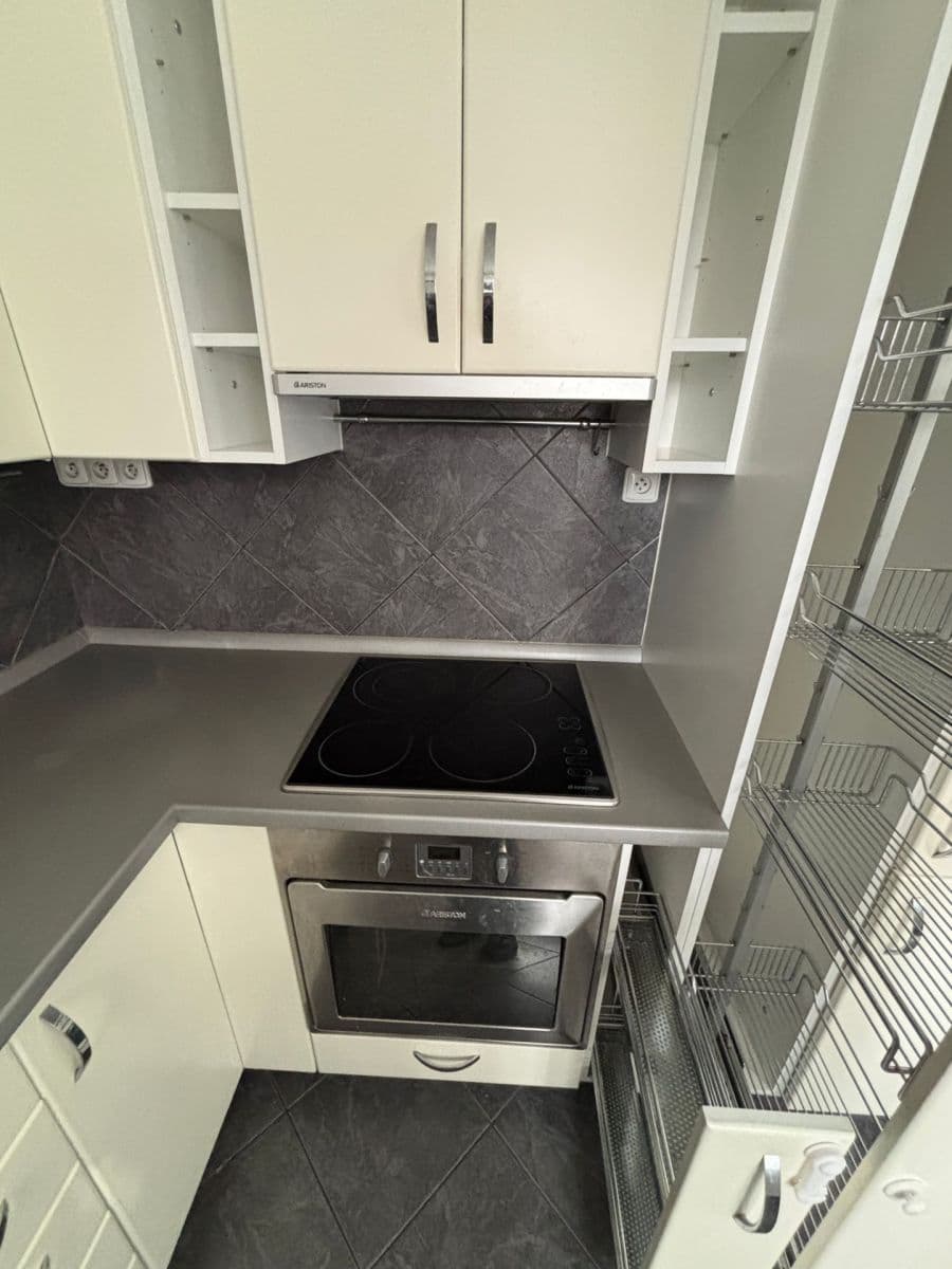 Prenájom bytu 3-izbový 65 m², José Martího, Praha, Praha Prenájom bytu 3-izbový 65 m², José Martího, Praha, Praha