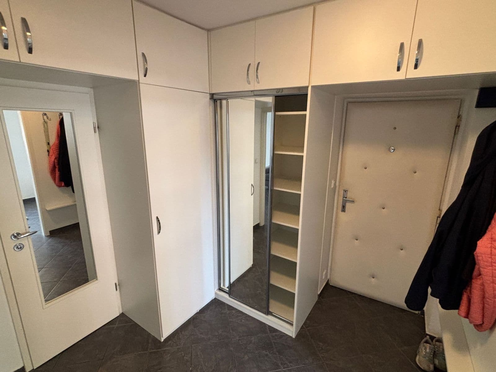 Prenájom bytu 3-izbový 65 m², José Martího, Praha, Praha Prenájom bytu 3-izbový 65 m², José Martího, Praha, Praha