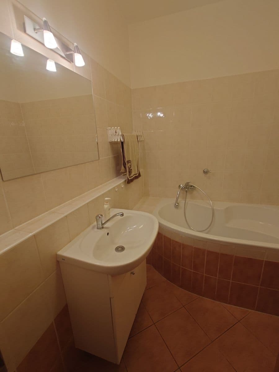 Prenájom bytu 2-izbový 70 m², Trýbova, Brno, Jihomoravský kraj Prenájom bytu 2-izbový 70 m², Trýbova, Brno, Jihomoravský kraj