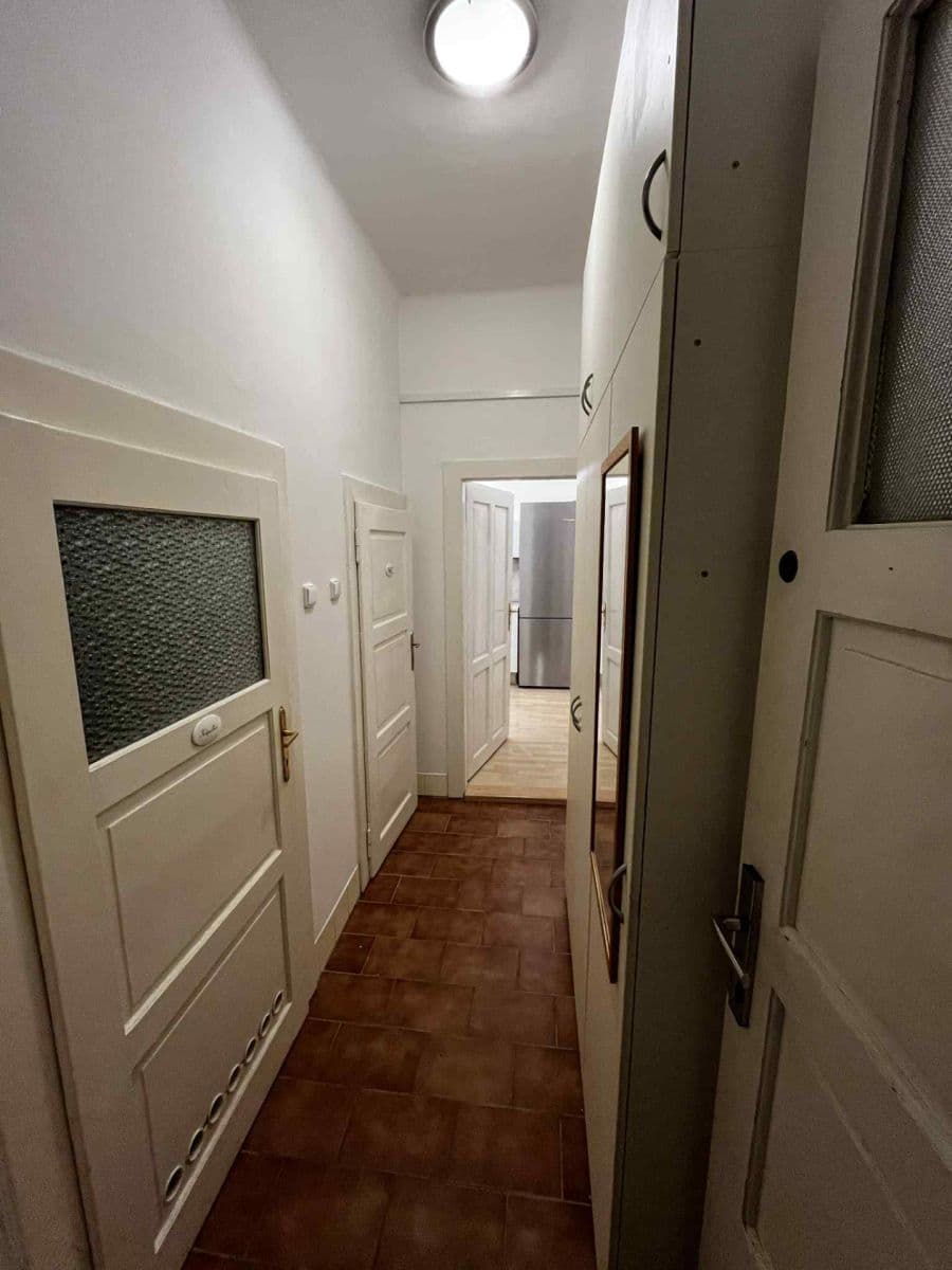 Prenájom bytu 2-izbový 60 m², Zvonická, Praha, Praha Prenájom bytu 2-izbový 60 m², Zvonická, Praha, Praha