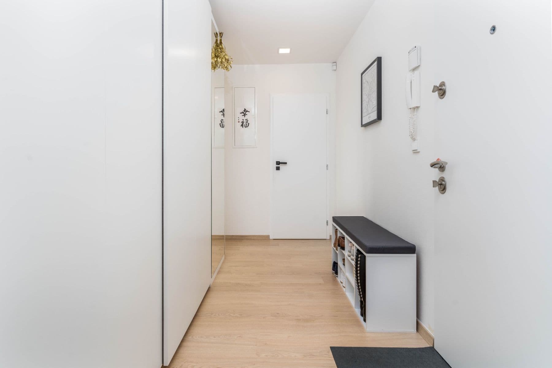 Prenájom bytu 3-izbový 66 m², Pomořanská, Praha, Praha Prenájom bytu 3-izbový 66 m², Pomořanská, Praha, Praha