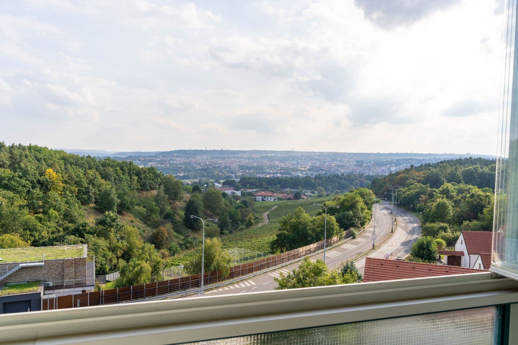 Prenájom bytu 3-izbový 66 m², Pomořanská, Praha, Praha Prenájom bytu 3-izbový 66 m², Pomořanská, Praha, Praha