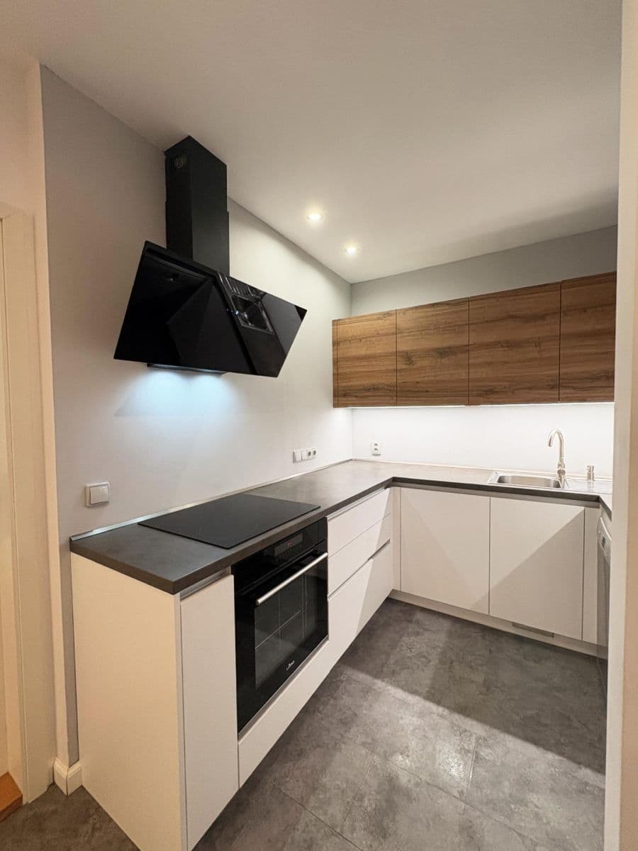 Predaj bytu 2-izbový 65 m², Matoušova, Praha, Praha Predaj bytu 2-izbový 65 m², Matoušova, Praha, Praha