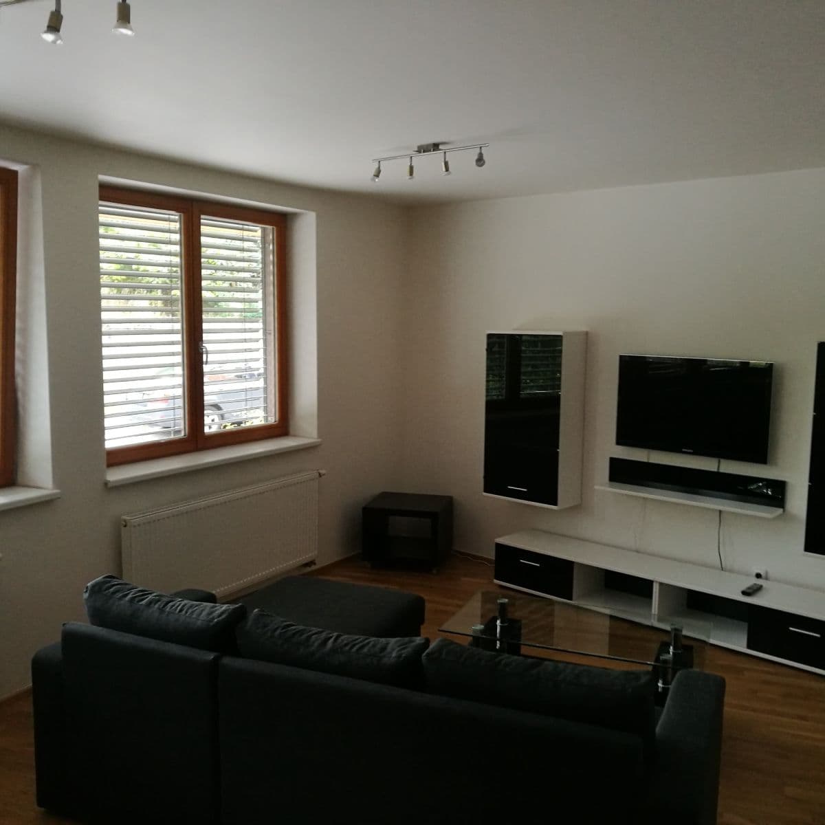 Prenájom bytu 1-izbový 42 m², Družstevní ochoz, Praha, Praha Prenájom bytu 1-izbový 42 m², Družstevní ochoz, Praha, Praha