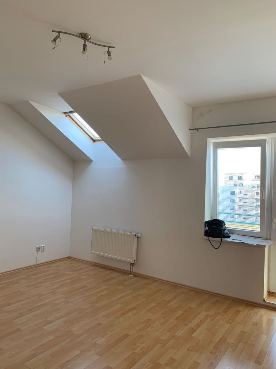 Predaj bytu 1-izbový 34 m², Padovská, Praha, Praha Predaj bytu 1-izbový 34 m², Padovská, Praha, Praha