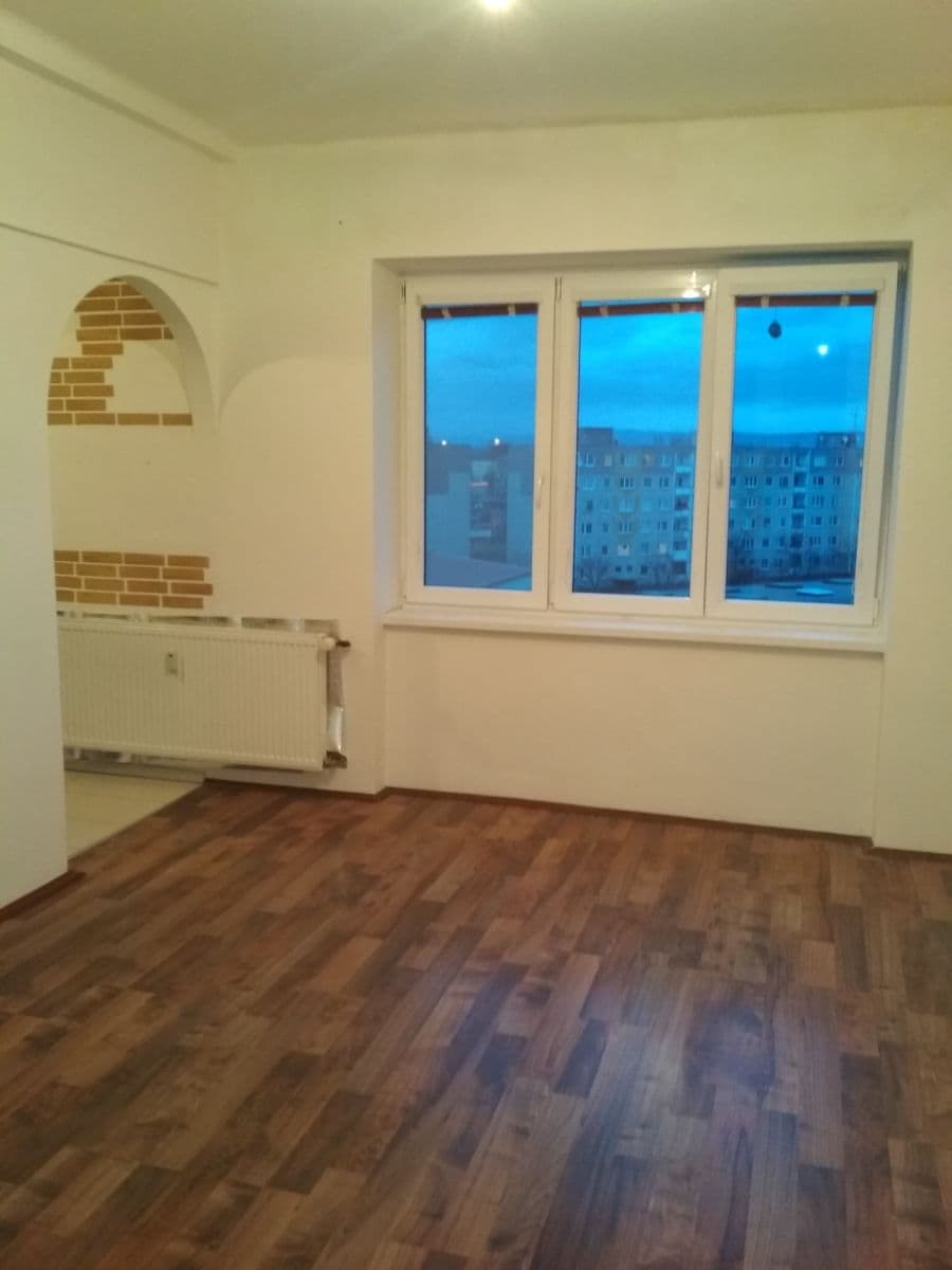 Prenájom bytu 2-izbový 52 m², kpt. Nálepky, Olomouc, Olomoucký kraj Prenájom bytu 2-izbový 52 m², kpt. Nálepky, Olomouc, Olomoucký kraj