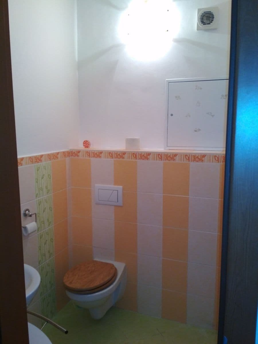 Prenájom bytu 2-izbový 52 m², kpt. Nálepky, Olomouc, Olomoucký kraj Prenájom bytu 2-izbový 52 m², kpt. Nálepky, Olomouc, Olomoucký kraj