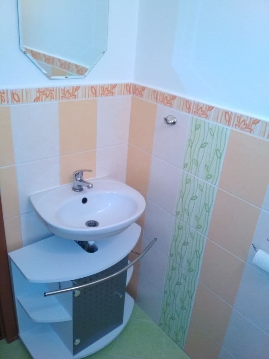 Prenájom bytu 2-izbový 52 m², kpt. Nálepky, Olomouc, Olomoucký kraj Prenájom bytu 2-izbový 52 m², kpt. Nálepky, Olomouc, Olomoucký kraj