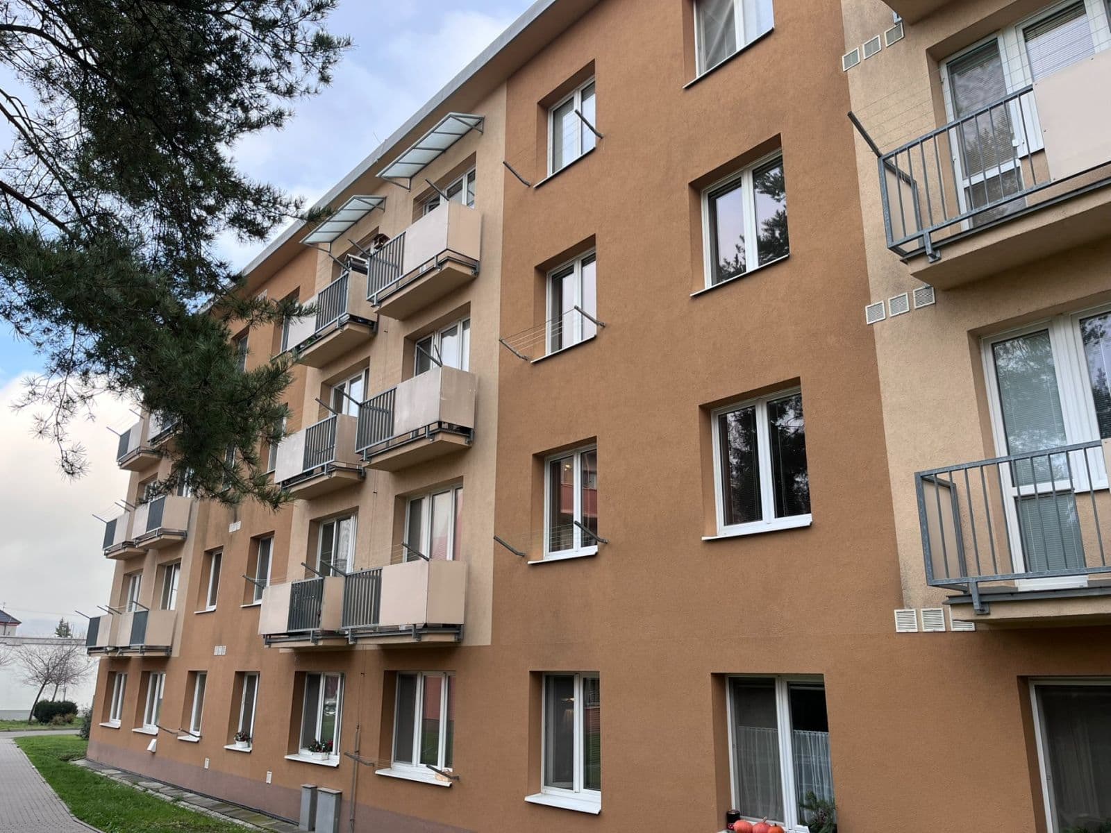 Prenájom bytu 1-izbový 35 m², Okružní, Ivančice, Jihomoravský kraj Prenájom bytu 1-izbový 35 m², Okružní, Ivančice, Jihomoravský kraj