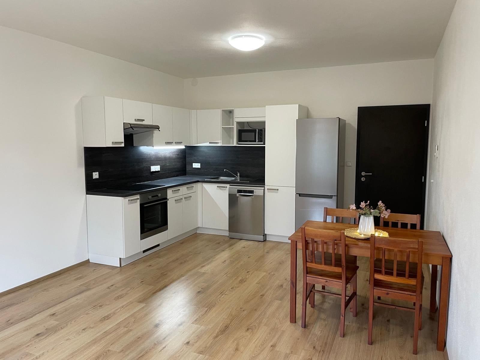 Predaj bytu 2-izbový 56 m², Špačková, Plzeň, Plzeňský kraj Predaj bytu 2-izbový 56 m², Špačková, Plzeň, Plzeňský kraj