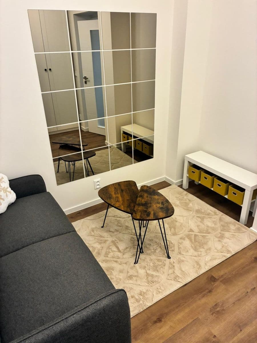 Prenájom bytu 1-izbový 40 m², Na Mokřině, Praha, Praha Prenájom bytu 1-izbový 40 m², Na Mokřině, Praha, Praha