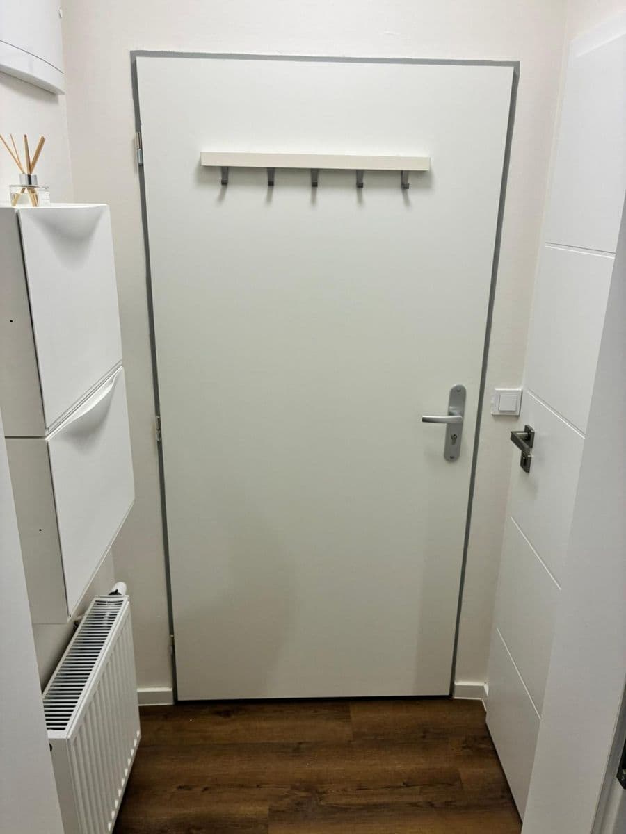 Prenájom bytu 1-izbový 40 m², Na Mokřině, Praha, Praha Prenájom bytu 1-izbový 40 m², Na Mokřině, Praha, Praha