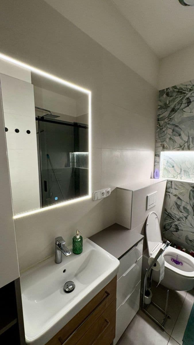 Prenájom bytu 1-izbový 34 m², Konšelská, Praha, Praha Prenájom bytu 1-izbový 34 m², Konšelská, Praha, Praha