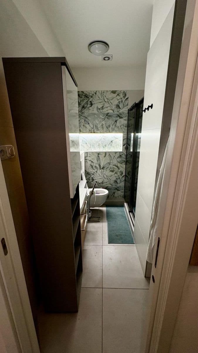 Prenájom bytu 1-izbový 34 m², Konšelská, Praha, Praha Prenájom bytu 1-izbový 34 m², Konšelská, Praha, Praha