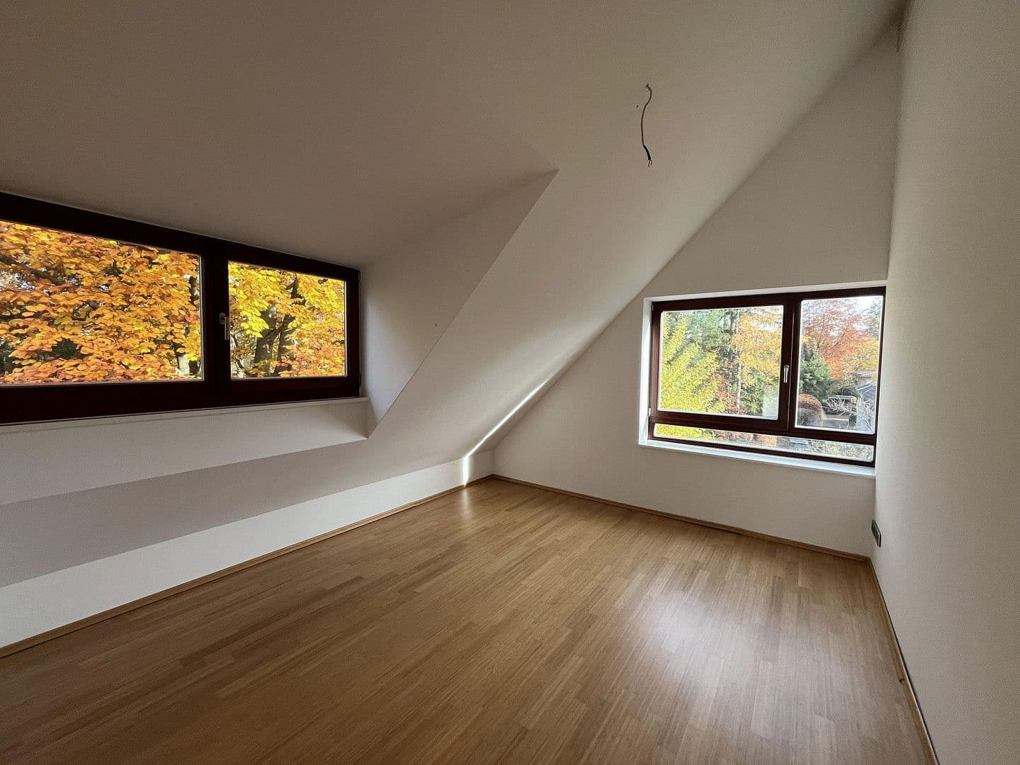 Prenájom bytu 3-izbový 72 m², München, Bavorsko Prenájom bytu 3-izbový 72 m², München, Bavorsko