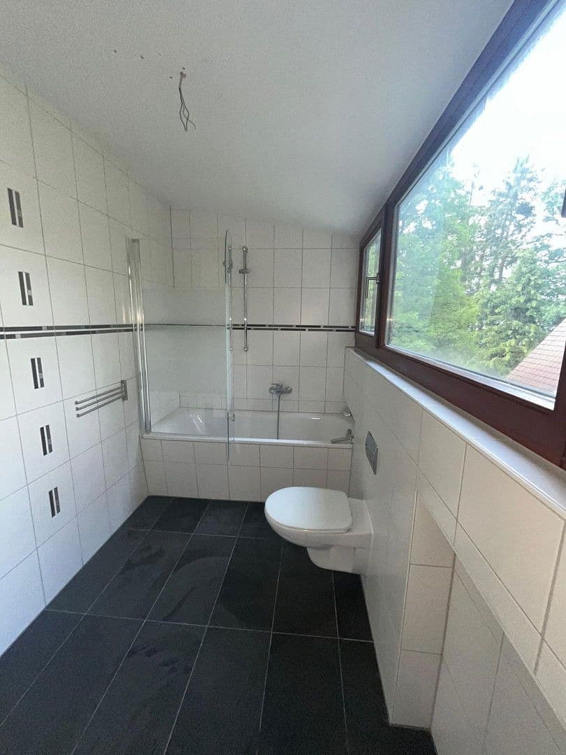 Prenájom bytu 3-izbový 72 m², München, Bavorsko Prenájom bytu 3-izbový 72 m², München, Bavorsko