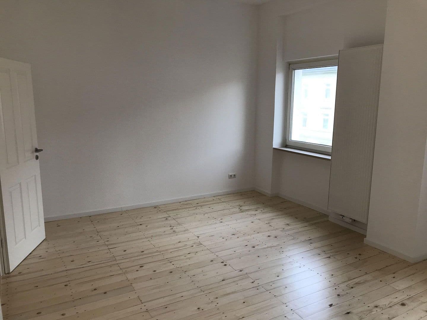 Prenájom bytu 2-izbový 45 m², Friedberger Landstraße 85, Frankfurt am Main, Hesensko Prenájom bytu 2-izbový 45 m², Friedberger Landstraße 85, Frankfurt am Main, Hesensko