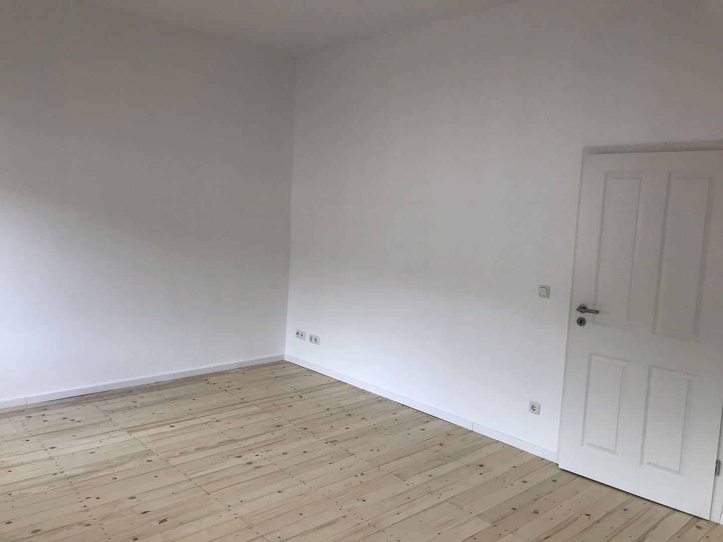 Prenájom bytu 2-izbový 45 m², Friedberger Landstraße 85, Frankfurt am Main, Hesensko Prenájom bytu 2-izbový 45 m², Friedberger Landstraße 85, Frankfurt am Main, Hesensko