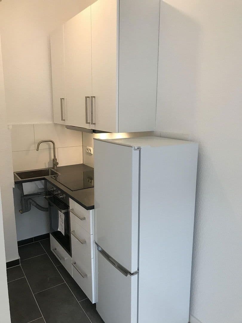 Prenájom bytu 2-izbový 45 m², Friedberger Landstraße 85, Frankfurt am Main, Hesensko Prenájom bytu 2-izbový 45 m², Friedberger Landstraße 85, Frankfurt am Main, Hesensko