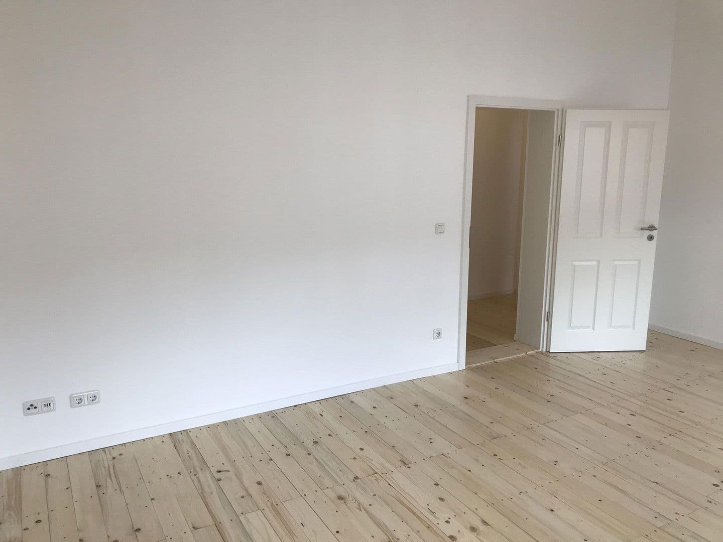 Prenájom bytu 2-izbový 45 m², Friedberger Landstraße 85, Frankfurt am Main, Hesensko Prenájom bytu 2-izbový 45 m², Friedberger Landstraße 85, Frankfurt am Main, Hesensko