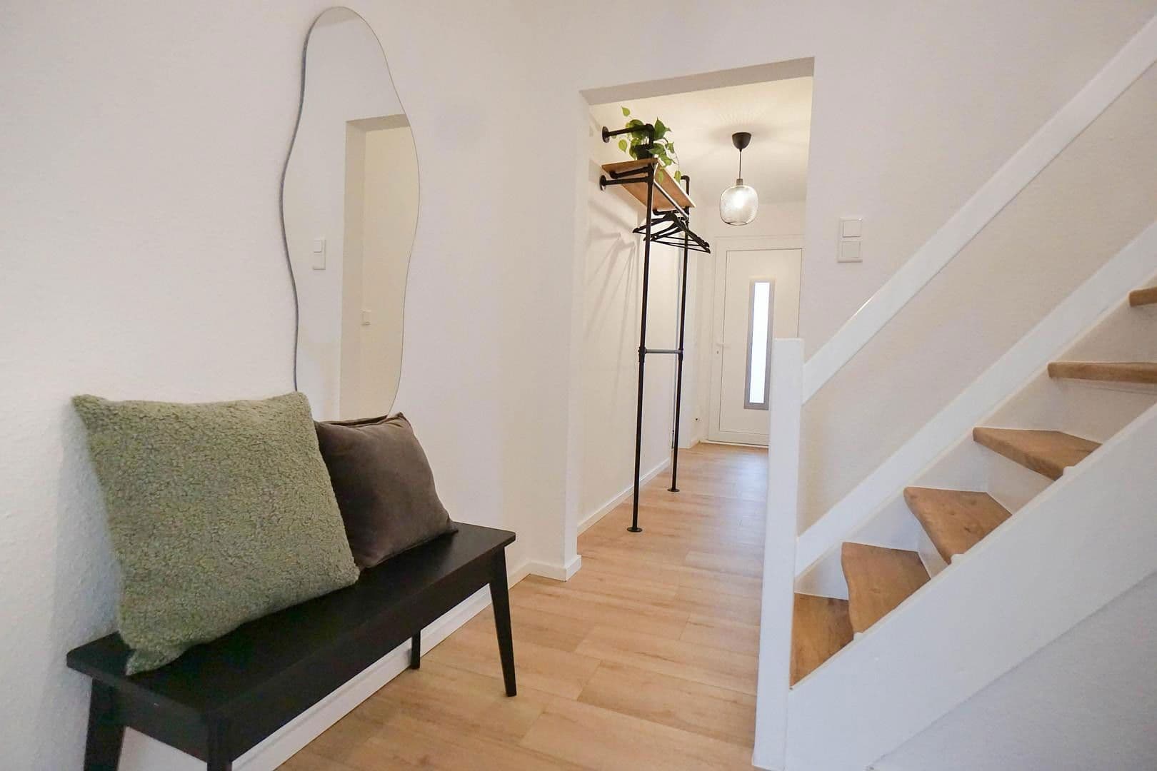 Predaj domu 115 m², pozemek 250 m², wallburgastraße, Erlangen, Bavorsko Predaj domu 115 m², pozemek 250 m², wallburgastraße, Erlangen, Bavorsko