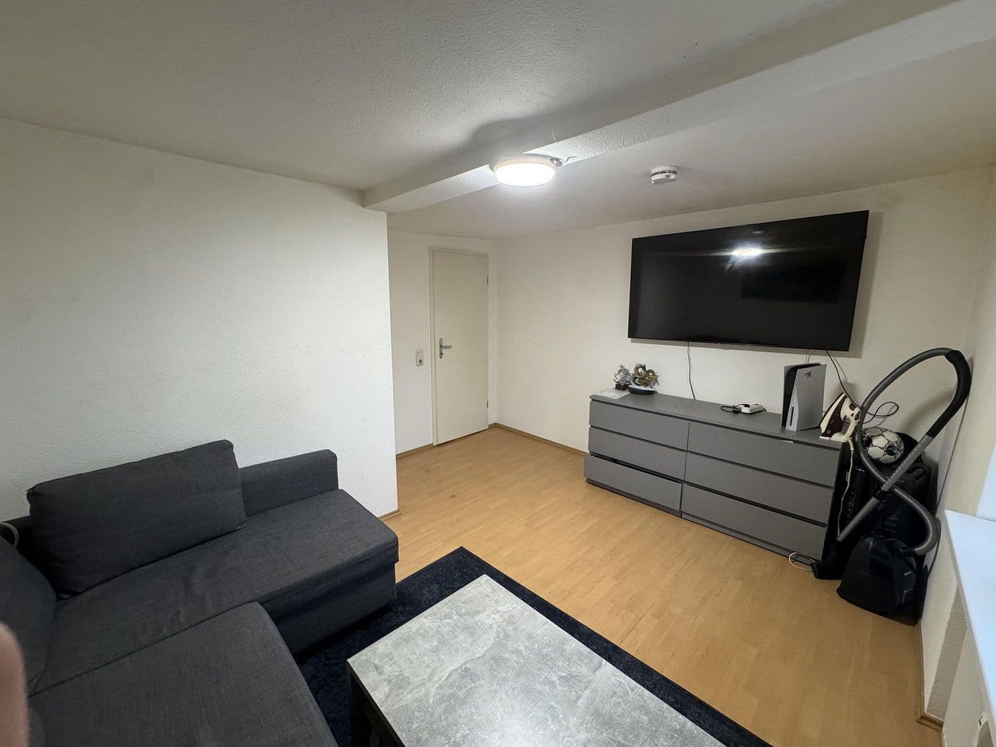 Prenájom bytu 2-izbový 44 m², Friedberger Landstraße 85, Frankfurt am Main, Hesensko Prenájom bytu 2-izbový 44 m², Friedberger Landstraße 85, Frankfurt am Main, Hesensko