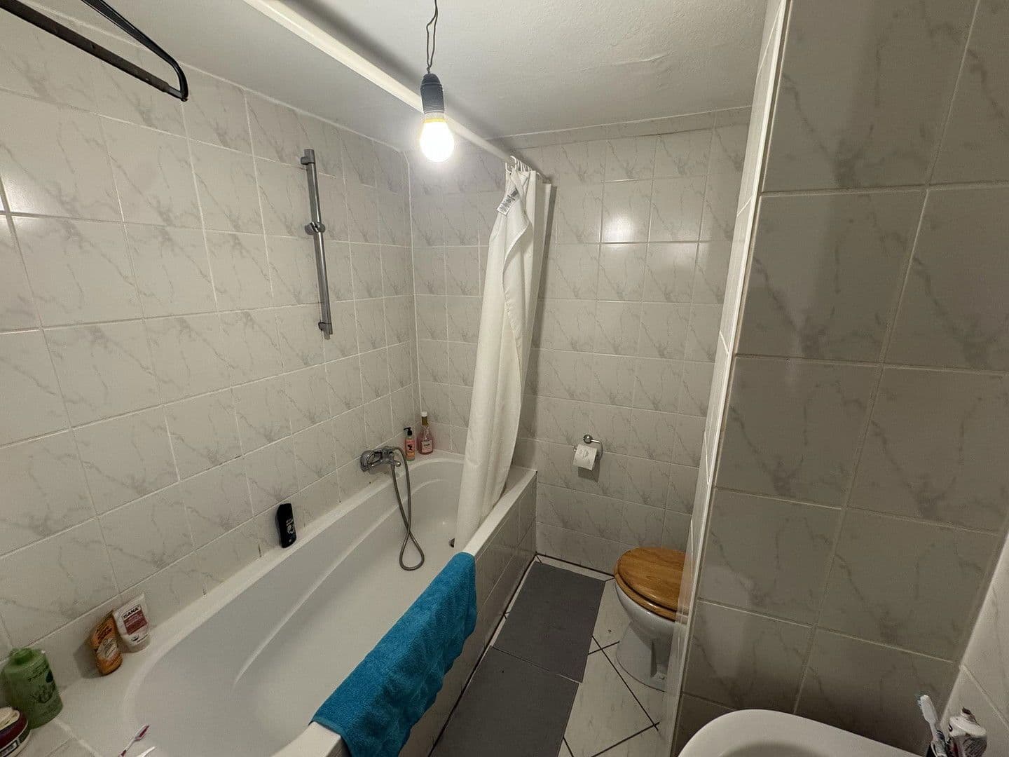 Prenájom bytu 2-izbový 44 m², Friedberger Landstraße 85, Frankfurt am Main, Hesensko Prenájom bytu 2-izbový 44 m², Friedberger Landstraße 85, Frankfurt am Main, Hesensko