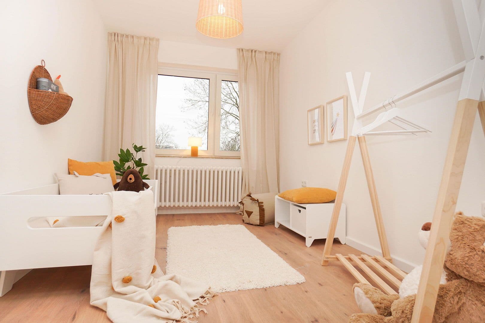 Predaj domu 120 m², pozemek 180 m², Ahornweg, Erlangen, Bavorsko Predaj domu 120 m², pozemek 180 m², Ahornweg, Erlangen, Bavorsko