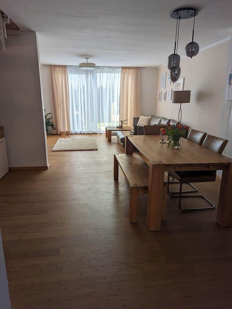 Predaj domu 136 m², pozemek 185 m², Alfred-Grosser-Weg 4, Villingen-Schwenningen, Bádensko-Wurttembersko Predaj domu 136 m², pozemek 185 m², Alfred-Grosser-Weg 4, Villingen-Schwenningen, Bádensko-Wurttembersko