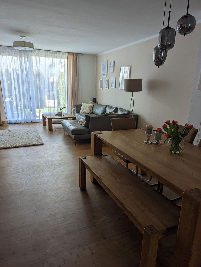 Predaj domu 136 m², pozemek 185 m², Alfred-Grosser-Weg 4, Villingen-Schwenningen, Bádensko-Wurttembersko Predaj domu 136 m², pozemek 185 m², Alfred-Grosser-Weg 4, Villingen-Schwenningen, Bádensko-Wurttembersko