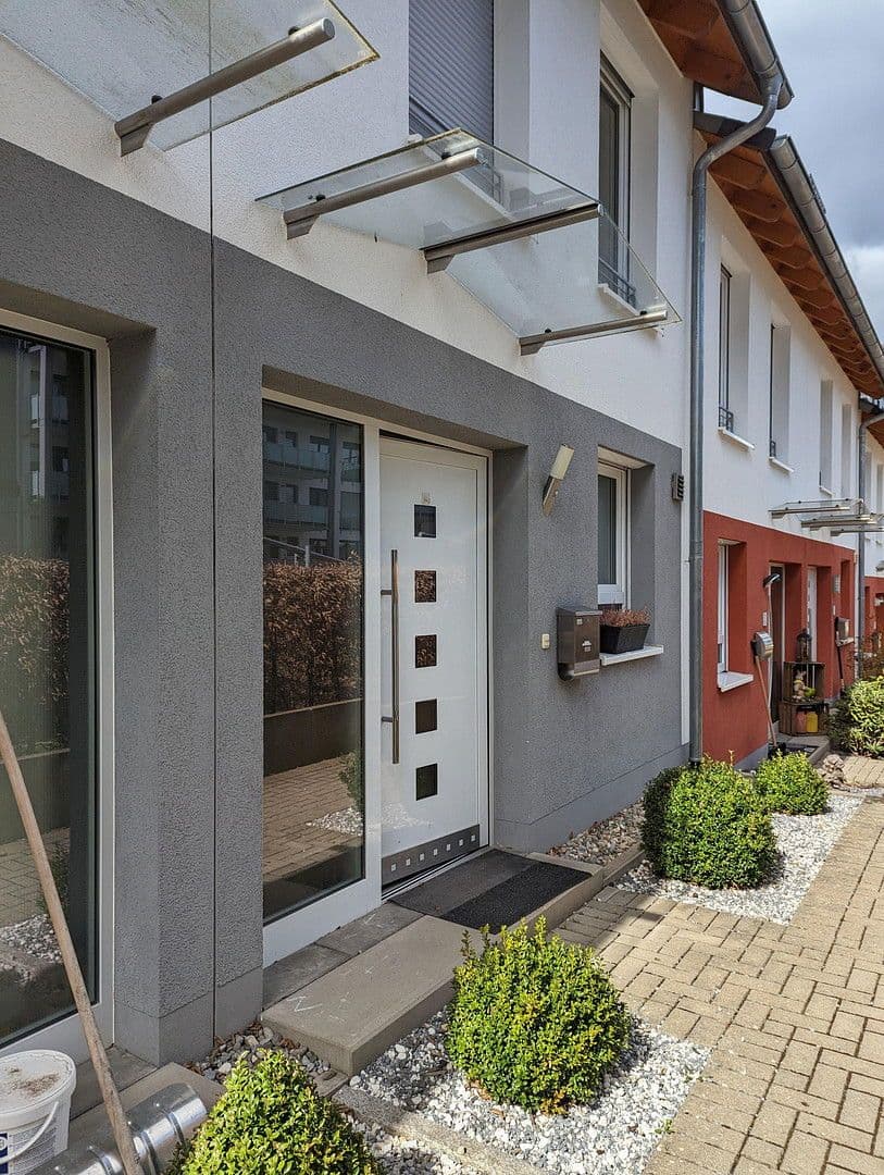 Predaj domu 136 m², pozemek 185 m², Alfred-Grosser-Weg 4, Villingen-Schwenningen, Bádensko-Wurttembersko Predaj domu 136 m², pozemek 185 m², Alfred-Grosser-Weg 4, Villingen-Schwenningen, Bádensko-Wurttembersko