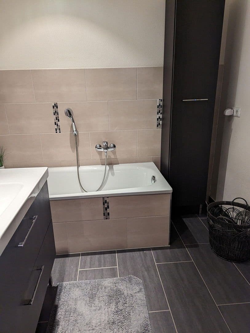 Predaj domu 136 m², pozemek 185 m², Alfred-Grosser-Weg 4, Villingen-Schwenningen, Bádensko-Wurttembersko Predaj domu 136 m², pozemek 185 m², Alfred-Grosser-Weg 4, Villingen-Schwenningen, Bádensko-Wurttembersko