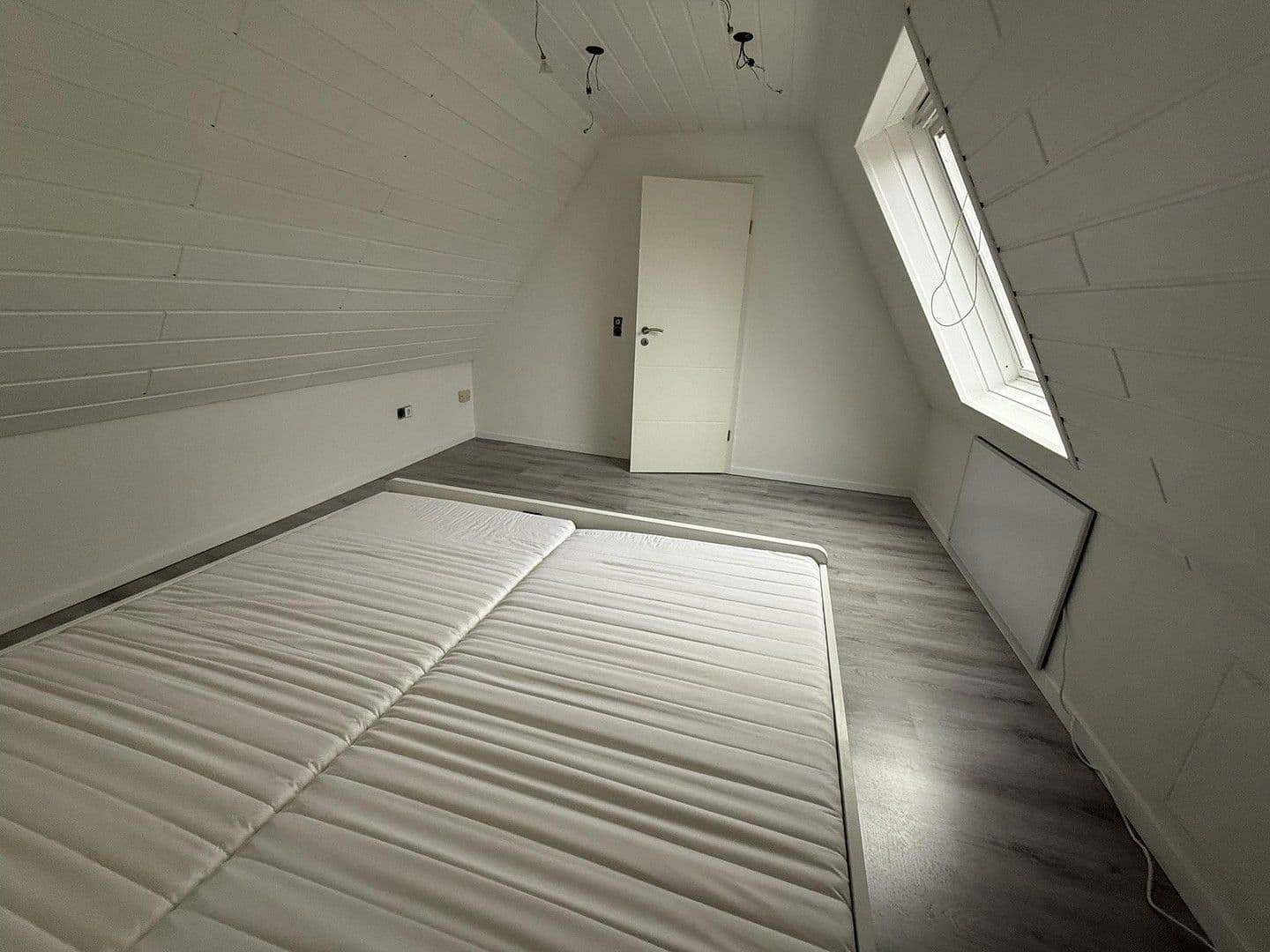 Prenájom bytu 3-izbový 52 m², Schloßstraße 40, Gundelsheim, Bádensko-Wurttembersko Prenájom bytu 3-izbový 52 m², Schloßstraße 40, Gundelsheim, Bádensko-Wurttembersko