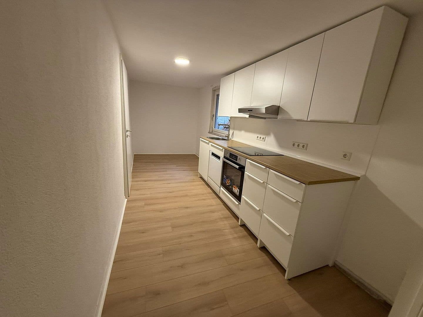 Prenájom bytu 2-izbový 62 m², Schloßstraße 40, Gundelsheim, Bádensko-Wurttembersko Prenájom bytu 2-izbový 62 m², Schloßstraße 40, Gundelsheim, Bádensko-Wurttembersko