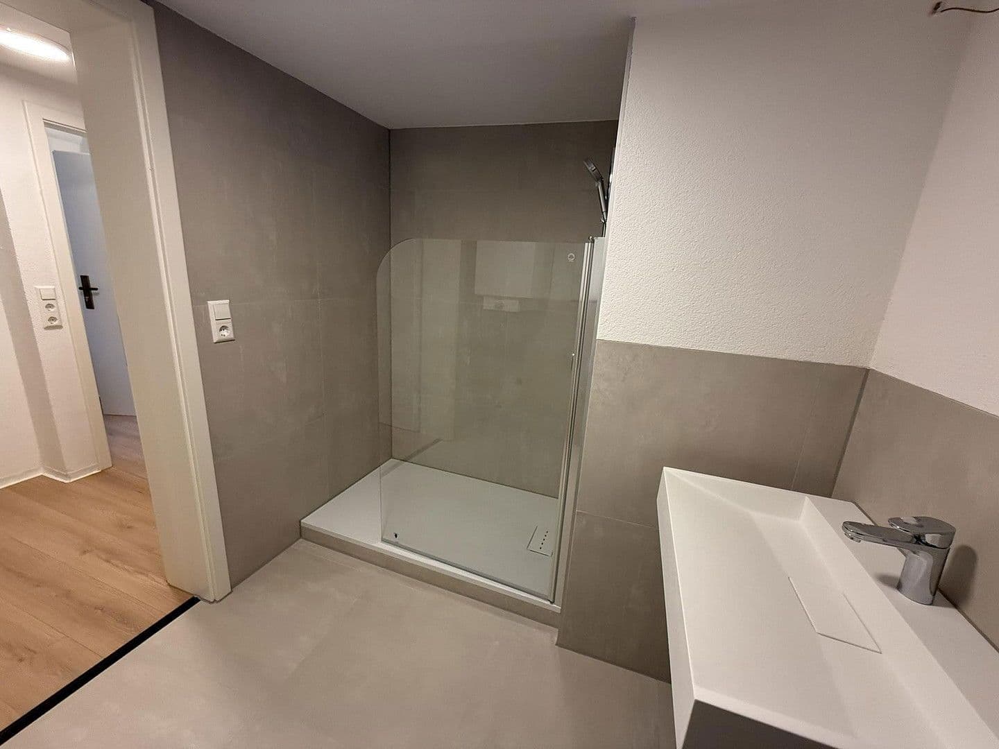 Prenájom bytu 2-izbový 62 m², Schloßstraße 40, Gundelsheim, Bádensko-Wurttembersko Prenájom bytu 2-izbový 62 m², Schloßstraße 40, Gundelsheim, Bádensko-Wurttembersko