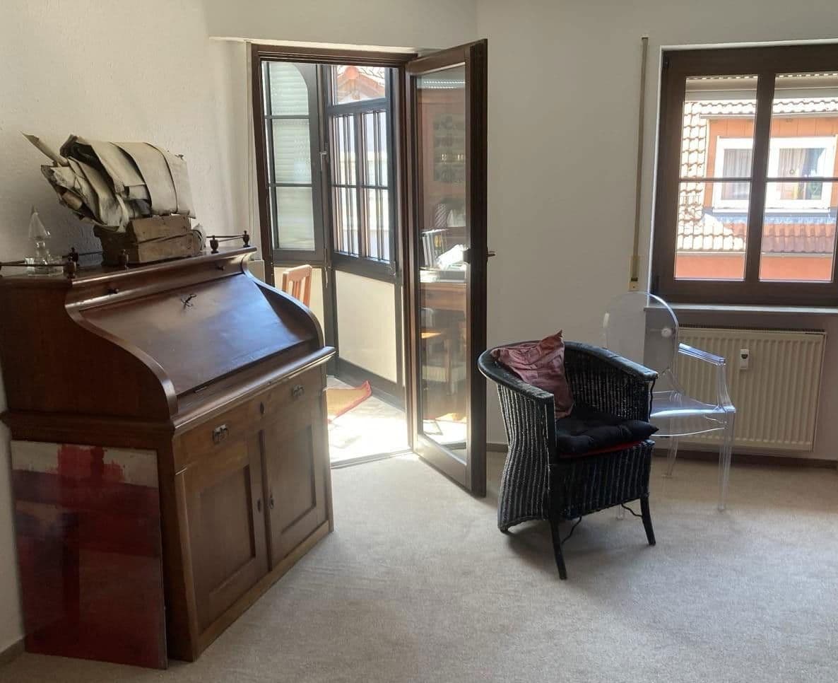 Prenájom bytu 3-izbový 86 m², Kaiserstr 6, Buchen (Odenwald), Bádensko-Wurttembersko Prenájom bytu 3-izbový 86 m², Kaiserstr 6, Buchen (Odenwald), Bádensko-Wurttembersko