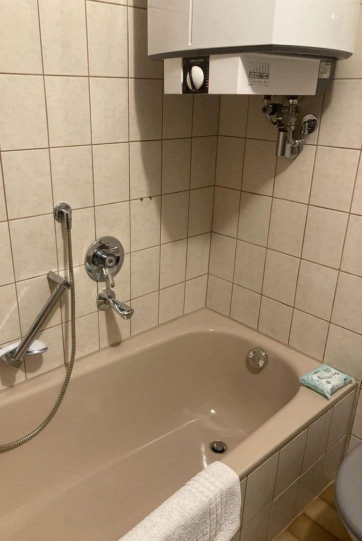 Prenájom bytu 3-izbový 86 m², Kaiserstr 6, Buchen (Odenwald), Bádensko-Wurttembersko Prenájom bytu 3-izbový 86 m², Kaiserstr 6, Buchen (Odenwald), Bádensko-Wurttembersko