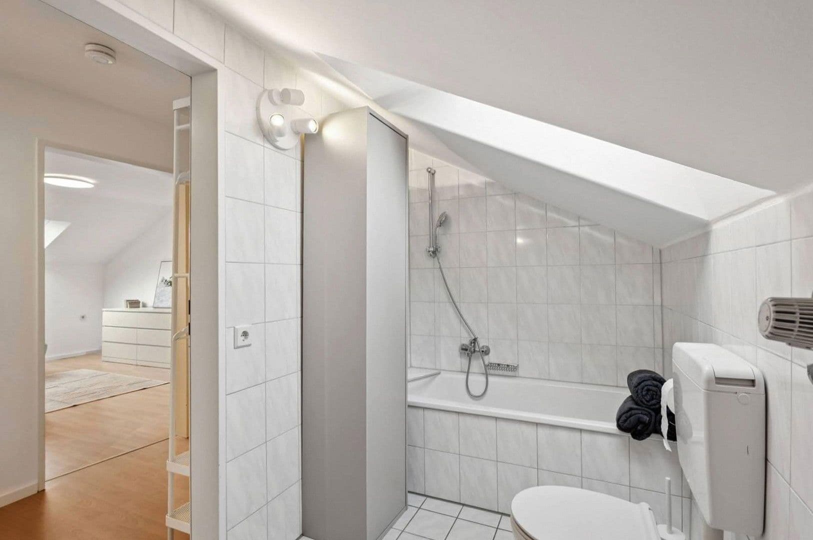 Prenájom bytu 2-izbový 50 m², Elbogenerstr. 7, Dachau, Bavorsko Prenájom bytu 2-izbový 50 m², Elbogenerstr. 7, Dachau, Bavorsko