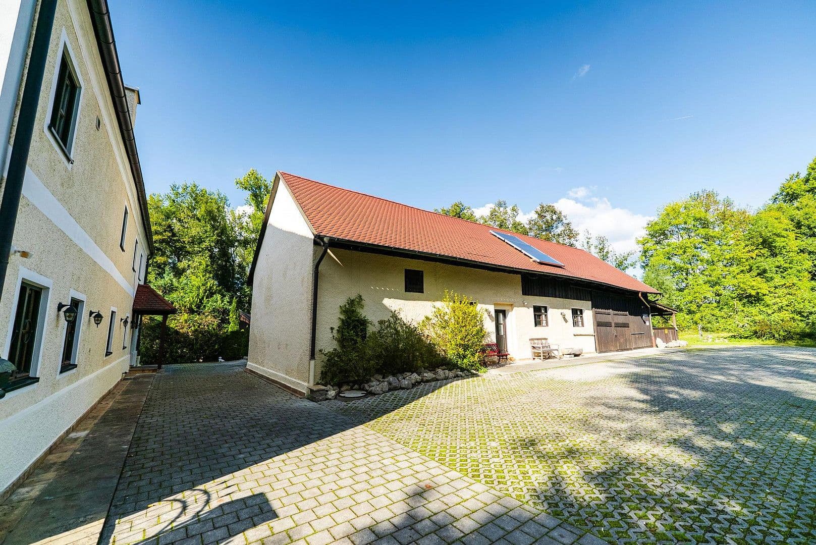 Predaj domu 480 m², pozemek 6.939 m², Egenhofen, Bavorsko Predaj domu 480 m², pozemek 6.939 m², Egenhofen, Bavorsko