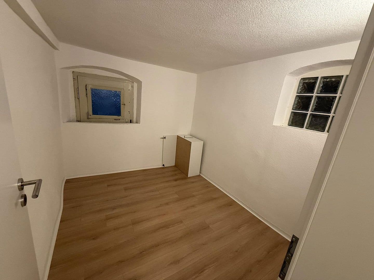 Prenájom bytu 4-izbový 62 m², Schloßstraße 40, Gundelsheim, Bádensko-Wurttembersko Prenájom bytu 4-izbový 62 m², Schloßstraße 40, Gundelsheim, Bádensko-Wurttembersko
