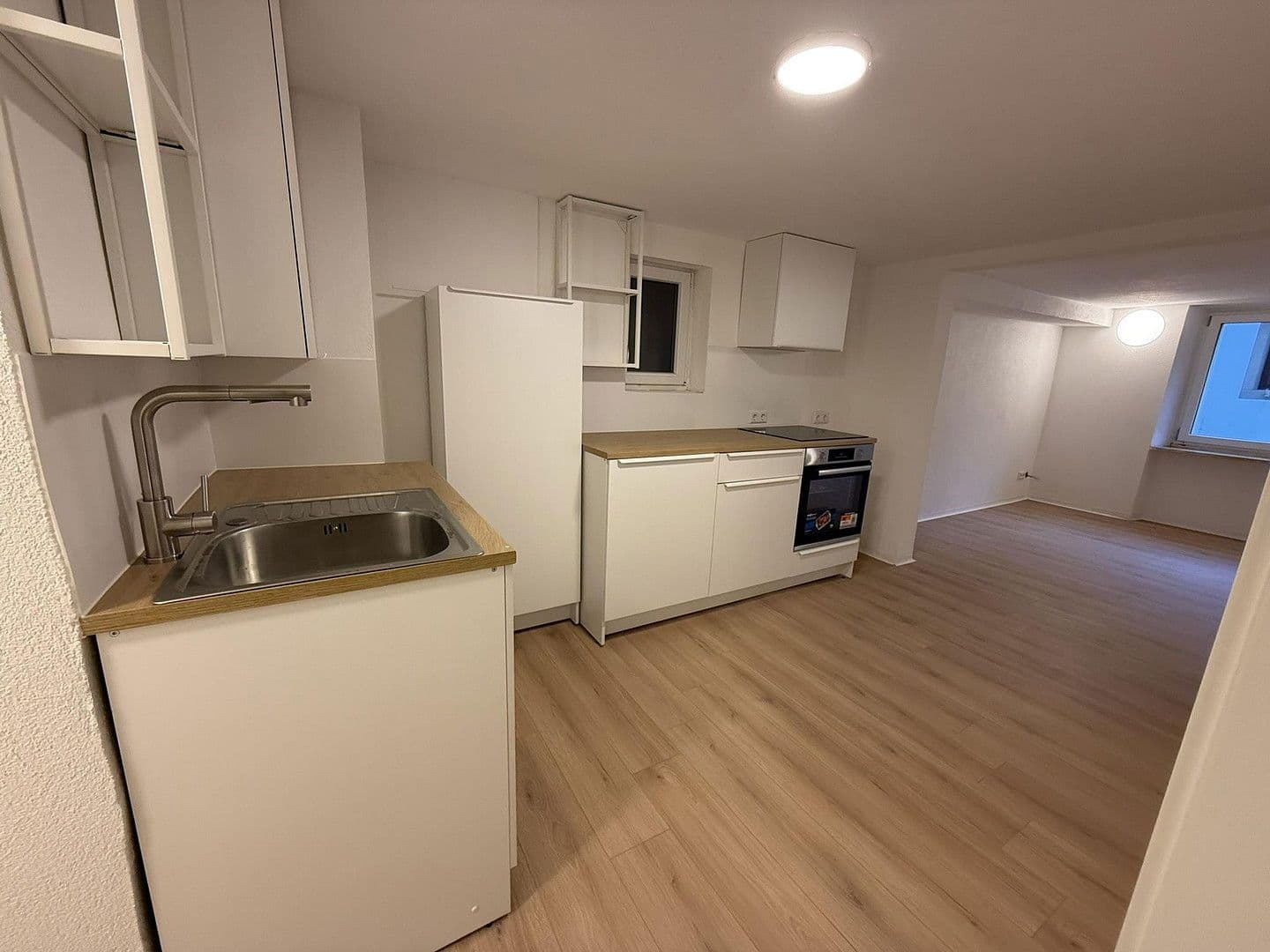 Prenájom bytu 4-izbový 62 m², Schloßstraße 40, Gundelsheim, Bádensko-Wurttembersko Prenájom bytu 4-izbový 62 m², Schloßstraße 40, Gundelsheim, Bádensko-Wurttembersko