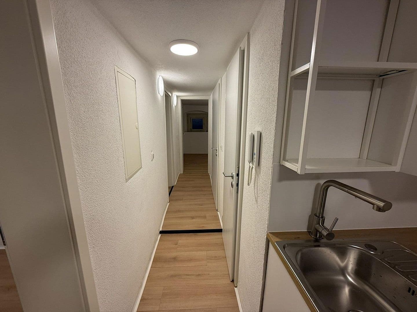 Prenájom bytu 4-izbový 62 m², Schloßstraße 40, Gundelsheim, Bádensko-Wurttembersko Prenájom bytu 4-izbový 62 m², Schloßstraße 40, Gundelsheim, Bádensko-Wurttembersko