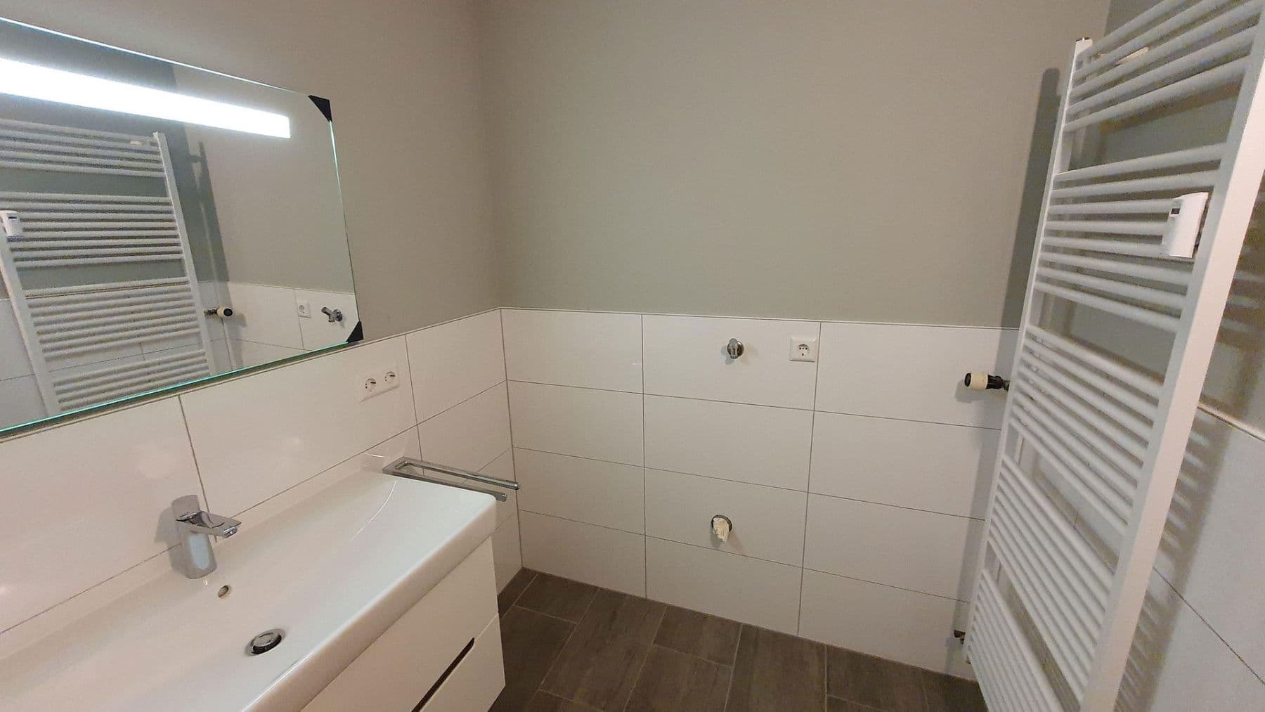 Prenájom bytu 2-izbový 59 m², Stuttgart-Hofen, Bádensko-Wurttembersko Prenájom bytu 2-izbový 59 m², Stuttgart-Hofen, Bádensko-Wurttembersko